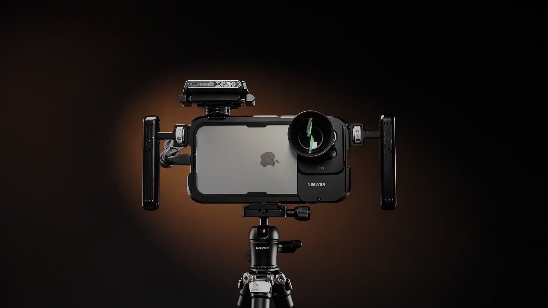Elevate Your iPhone 15 Pro/Pro Max Photography and Videography with NEEWER's Video Cage