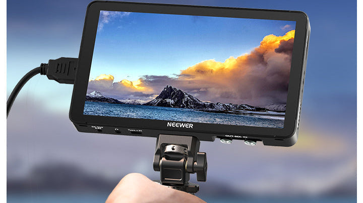 NEEWER F700U OLED camera monitor