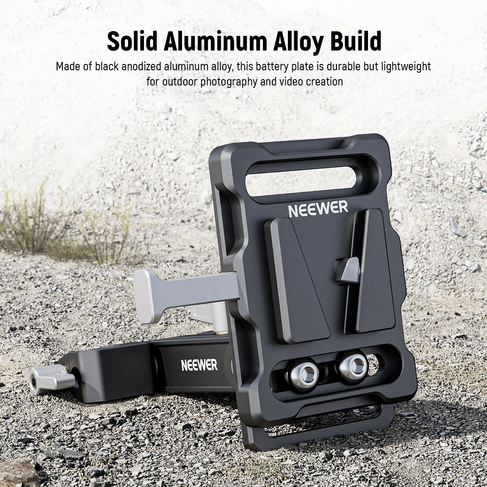 NEEWER PS007 foldable battery plate is made of black anodized aluminum alloy.