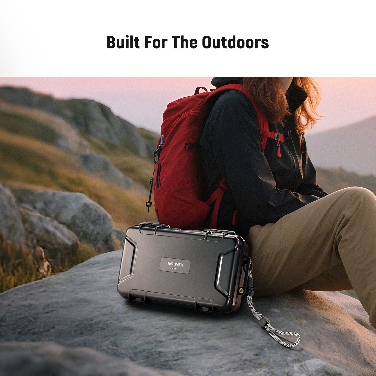 NEEWER AC031 Hard Case is built for the outdoors.