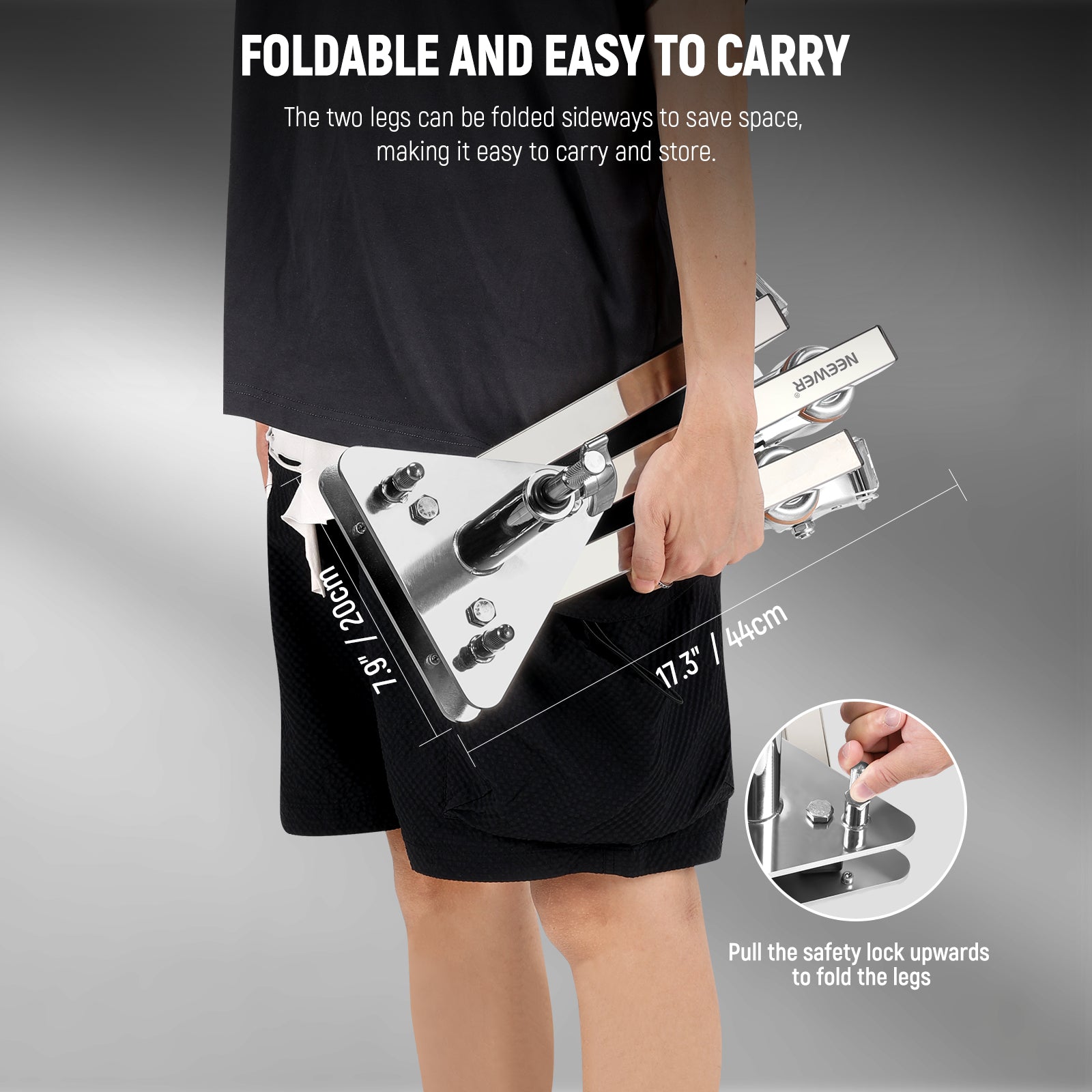 NEEWER ST002 Heavy Duty Light Stand Base is easy to carry.