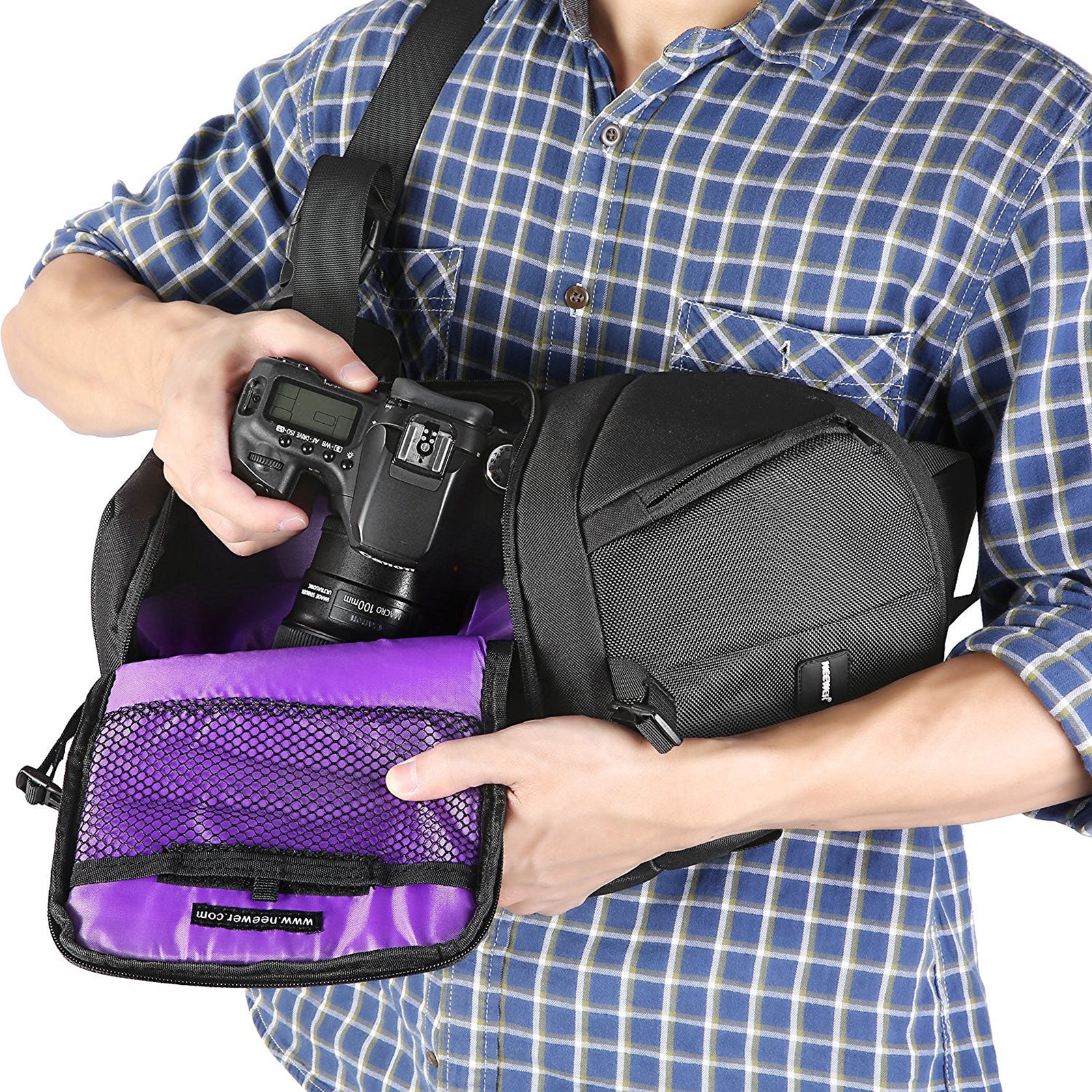 NEEWER NW-XJB02S Sling Camera Bag allows for quick rotation from the back to the front of your body