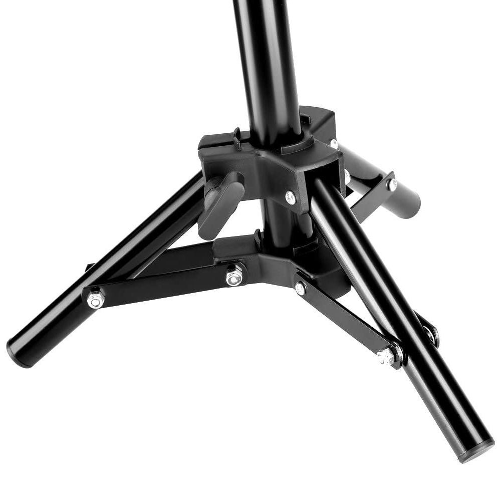 3 Legs Stages make the NEEWER ST-80MN 80cm Small Light Stand more stable.