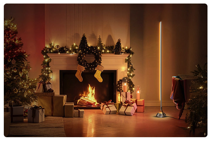 This floor lamp can create a festive Christmas atmosphere.