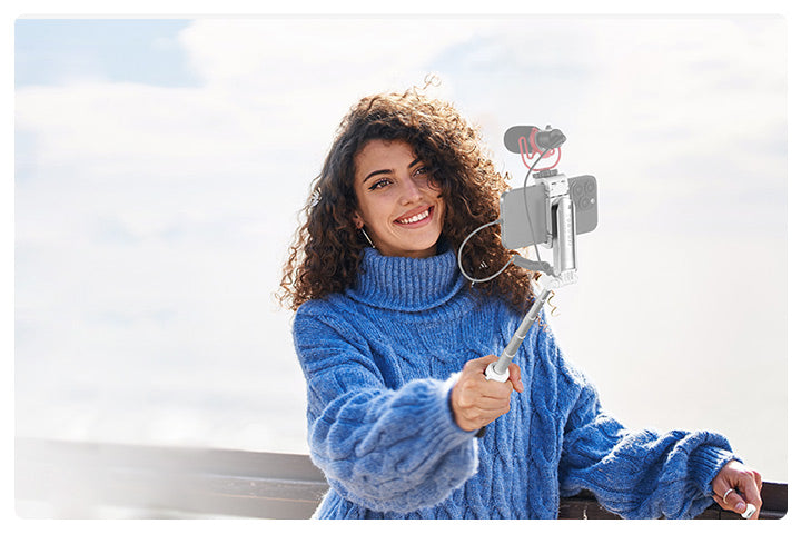 Best Selfie Sticks for Travel & Outdoor Photography in 2026 – NEEWER