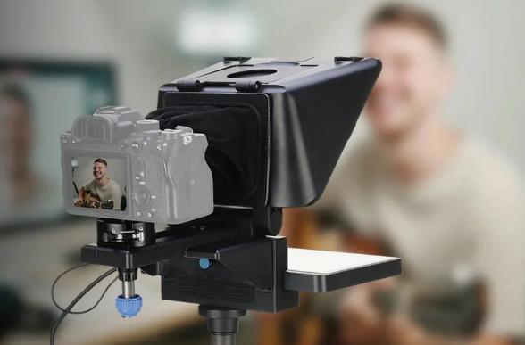 NEEWER X11 teleprompter setup for stable reading and eye-line comfort