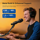 NEEWER MS016 Desk Microphone Stand with 0.88 lbs/400g load capacity and 1.4 lbs/625g weight, used by a man wearing headphones for podcasting.