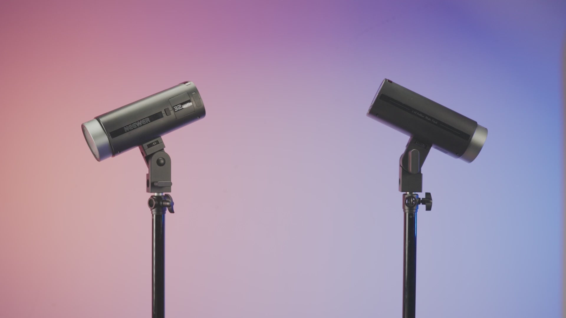 NEEWER Q200 200Ws Outdoor Flash | Strobe Lighting